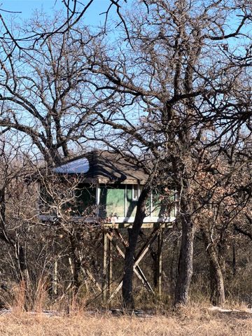 647 County Road 3657, Springtown, TX 76082