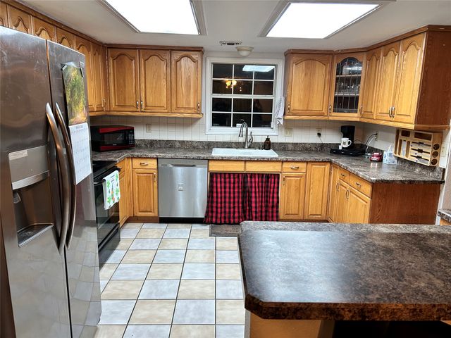 647 County Road 3657, Springtown, TX 76082