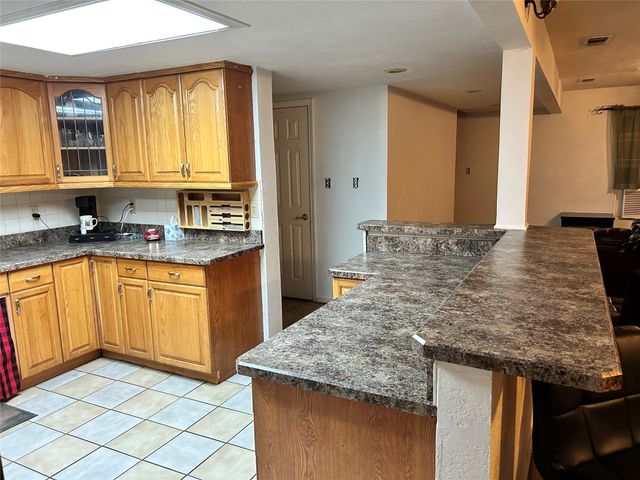 647 County Road 3657, Springtown, TX 76082