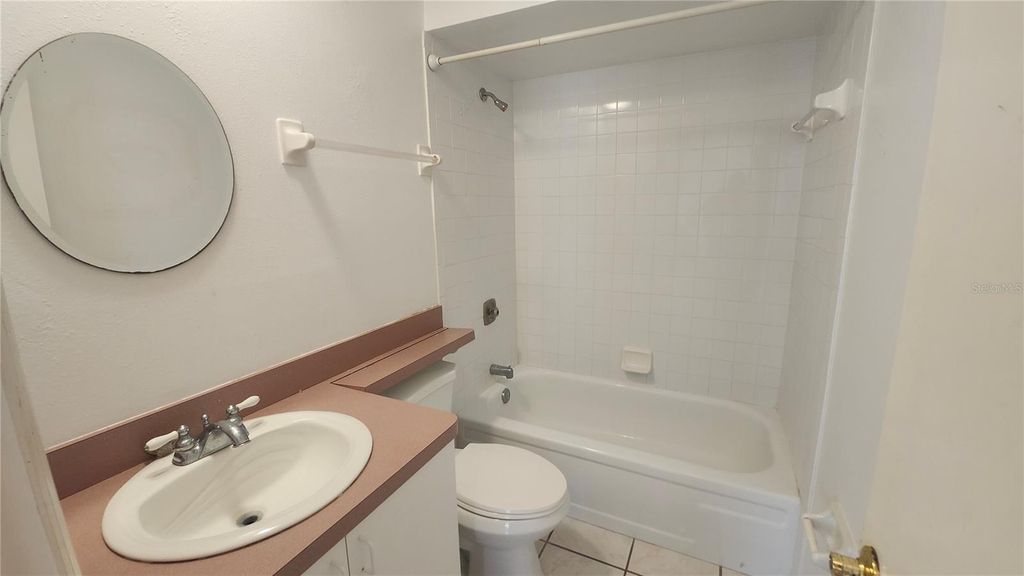 Image 14 of property listing at 4007 78TH STREET W, Bradenton, FL 34209