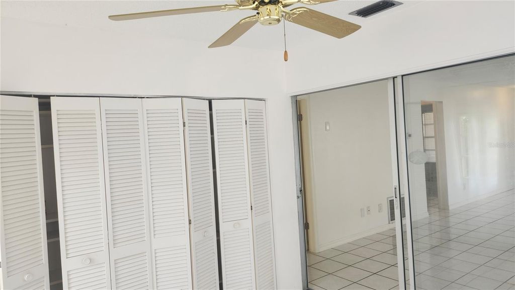Image 17 of property listing at 4007 78TH STREET W, Bradenton, FL 34209