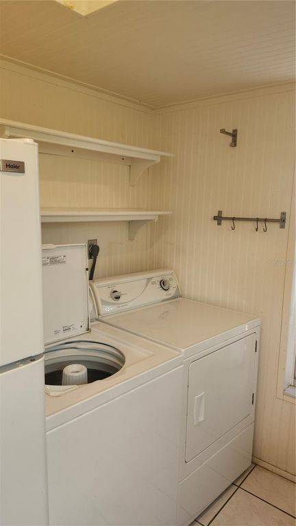 Image 21 of property listing at 4007 78TH STREET W, Bradenton, FL 34209
