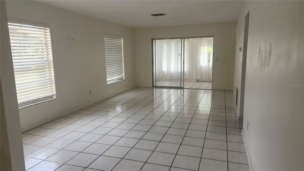 Image 22 of property listing at 4007 78TH STREET W, Bradenton, FL 34209