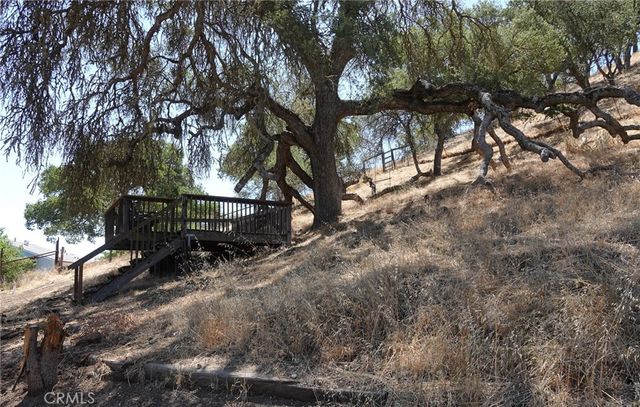 7950 Blue Moon Road, Paso Robles, CA 93446