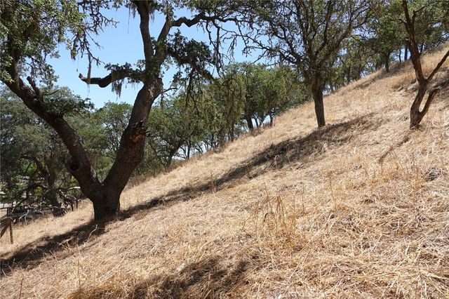 7950 Blue Moon Road, Paso Robles, CA 93446