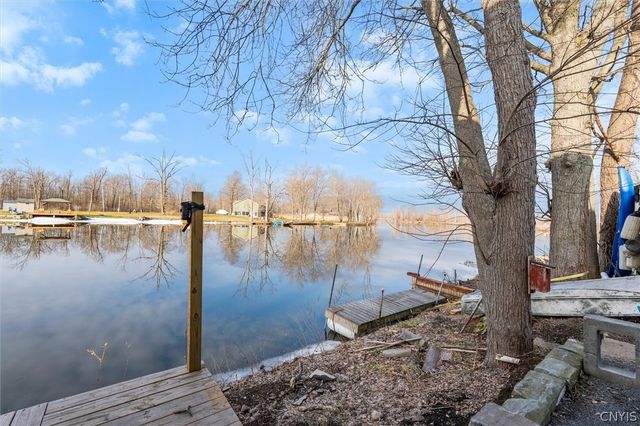 432 County Route 12, Schroeppel, NY 13132