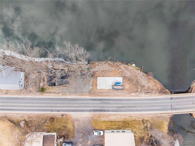 432 County Route 12, Schroeppel, NY 13132