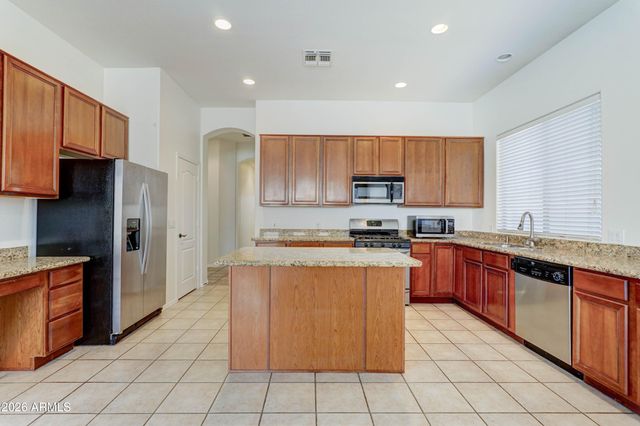 9022 E HOBART Street, Mesa, AZ 85207