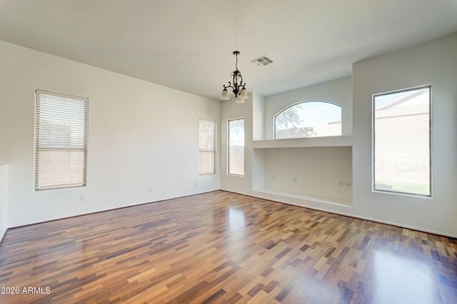 9022 E HOBART Street, Mesa, AZ 85207