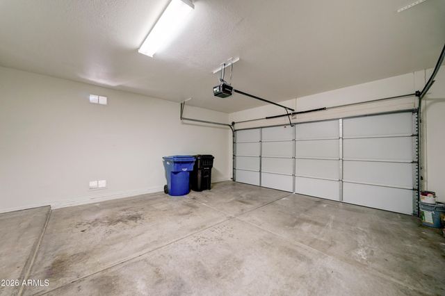 9022 E HOBART Street, Mesa, AZ 85207