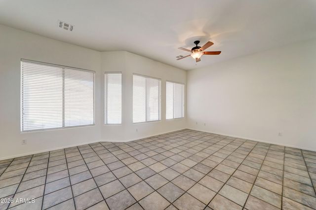 9022 E HOBART Street, Mesa, AZ 85207