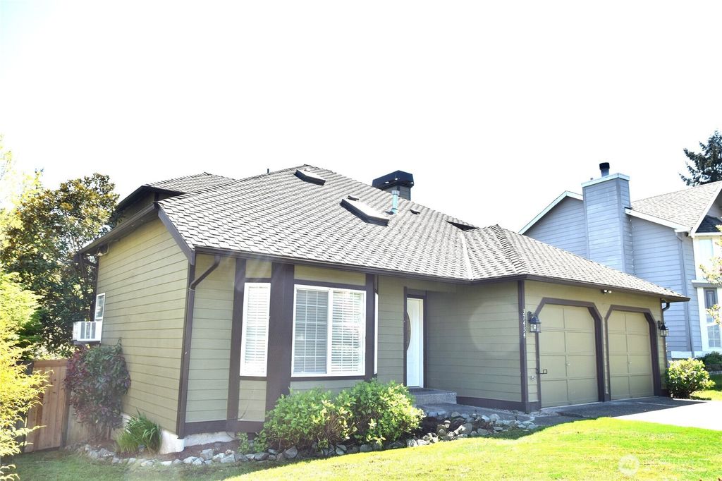 37434 18th Ave S, Federal Way, WA 98003