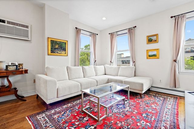 12 Washington St 3, Boston, MA 02129