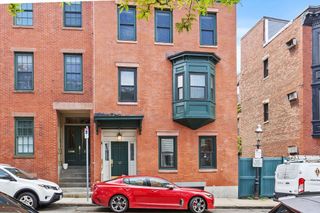 12 Washington St 3, Boston, MA 02129