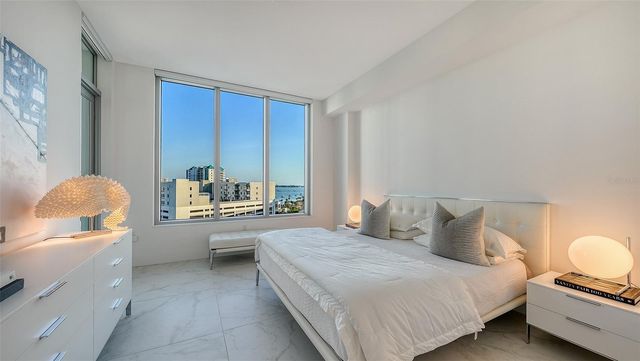 111 S PINEAPPLE AVENUE 1013, Sarasota, FL 34236