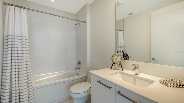 111 S PINEAPPLE AVENUE 1013, Sarasota, FL 34236