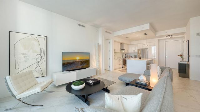 111 S PINEAPPLE AVENUE 1013, Sarasota, FL 34236