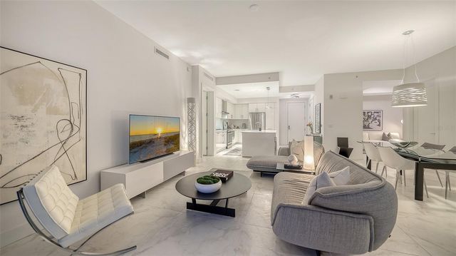 111 S PINEAPPLE AVENUE 1013, Sarasota, FL 34236