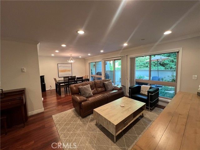 84 Cresta Verde Drive, Rolling Hills Estates, CA 90274