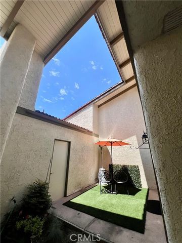 84 Cresta Verde Drive, Rolling Hills Estates, CA 90274