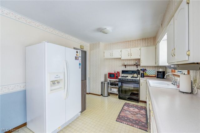 3811 Bramblewood Drive, Brunswick, OH 44212