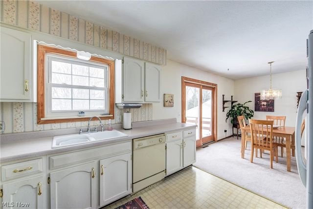 3811 Bramblewood Drive, Brunswick, OH 44212