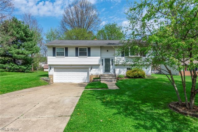 3811 Bramblewood Drive, Brunswick, OH 44212