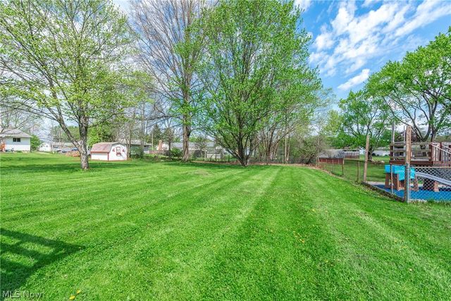 3811 Bramblewood Drive, Brunswick, OH 44212