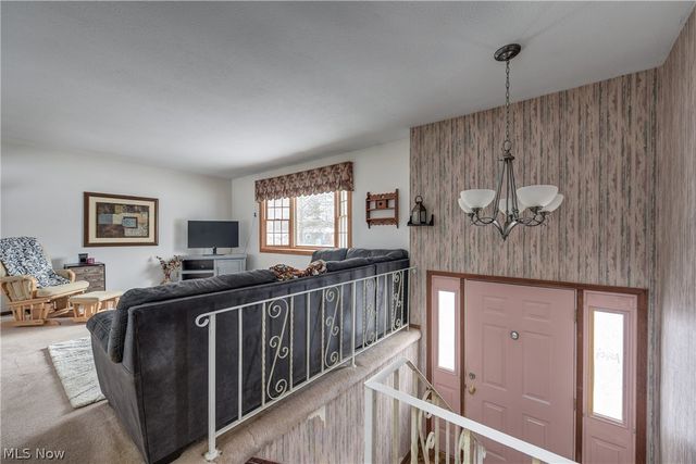 3811 Bramblewood Drive, Brunswick, OH 44212