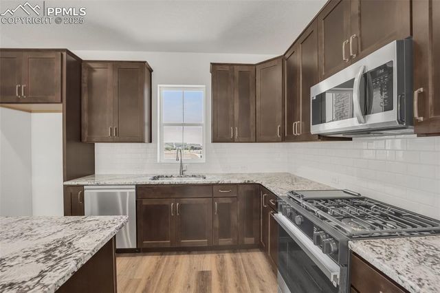 8156 Manor House Way, Colorado Springs, CO 80908