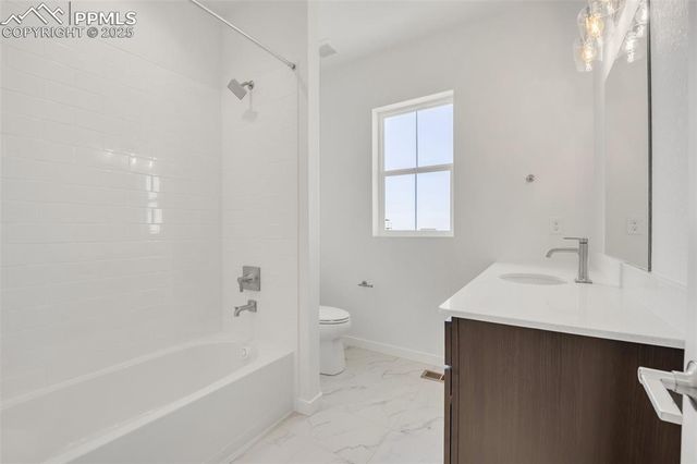 8156 Manor House Way, Colorado Springs, CO 80908