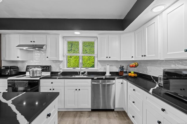 63 Johl Drive, Groton, CT 06340