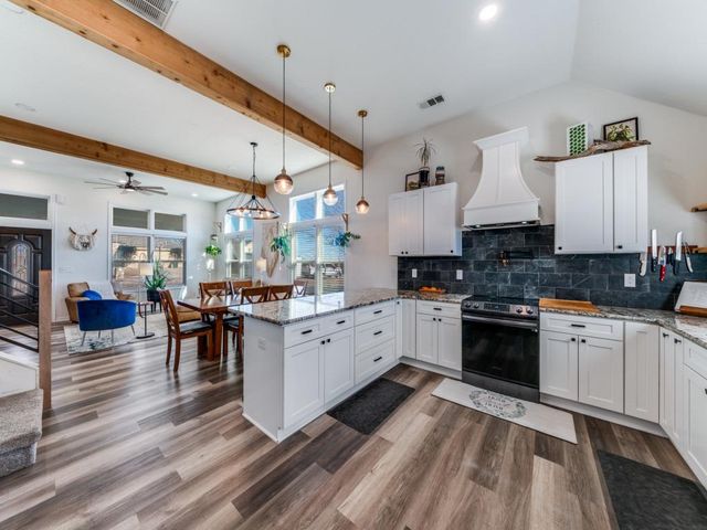 114 Ryleas CT, San Marcos, TX 78666