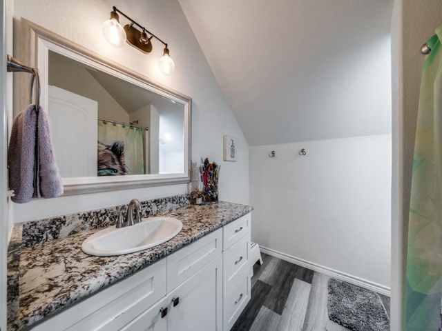 114 Ryleas CT, San Marcos, TX 78666