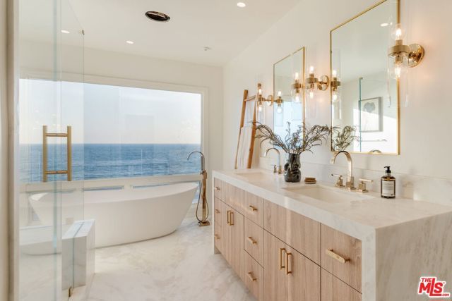 22440 Pacific Coast Highway, Malibu, CA 90265