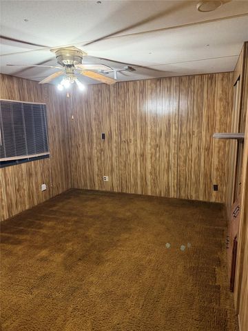 110 Concho Trail, La Grange, TX 78945