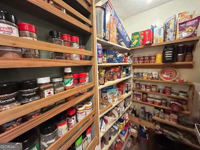 30 Round Lake Road, Griffin, GA 30224