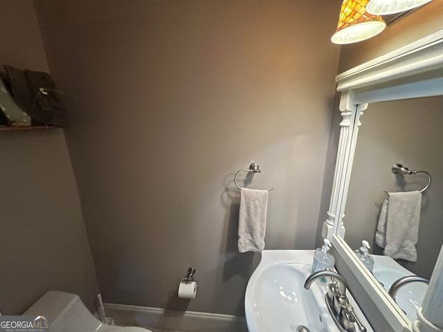 30 Round Lake Road, Griffin, GA 30224