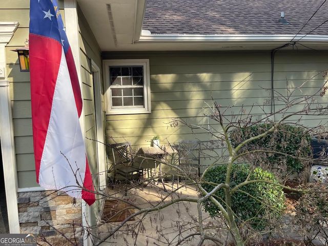 30 Round Lake Road, Griffin, GA 30224