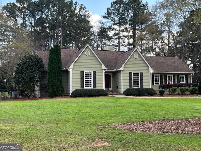 30 Round Lake Road, Griffin, GA 30224