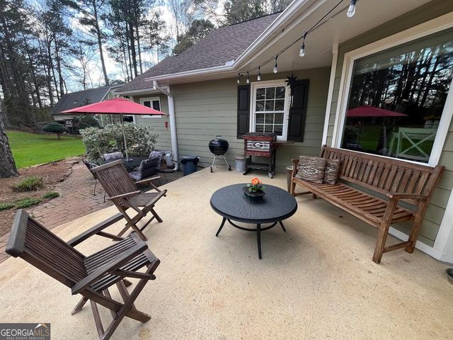 30 Round Lake Road, Griffin, GA 30224