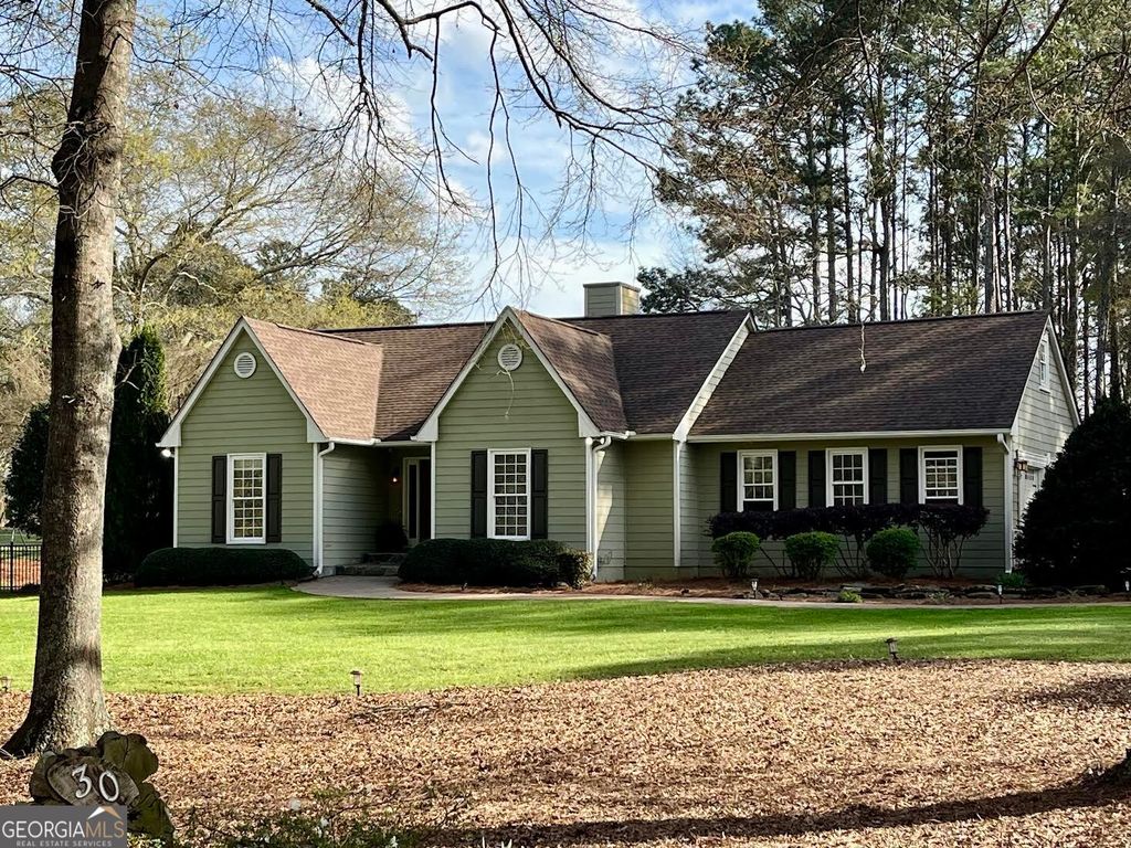 30 Round Lake Road, Griffin, GA 30224
