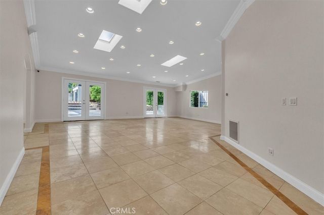 6201 Corbin, Tarzana, CA 91356