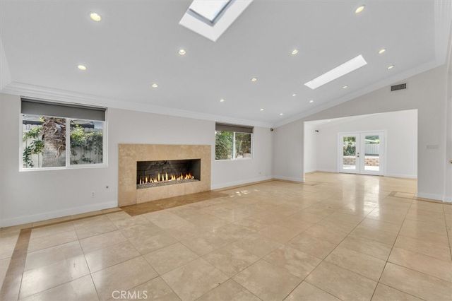 6201 Corbin, Tarzana, CA 91356