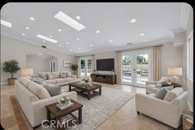 6201 Corbin, Tarzana, CA 91356