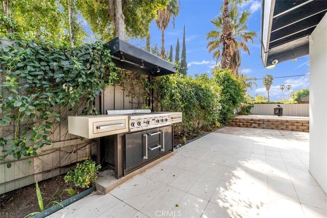 6201 Corbin, Tarzana, CA 91356