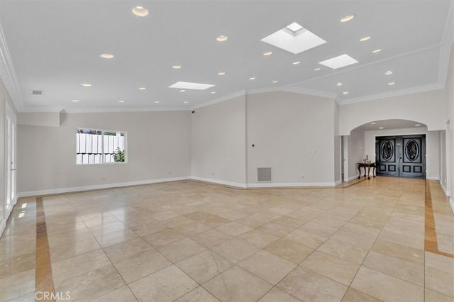 6201 Corbin, Tarzana, CA 91356