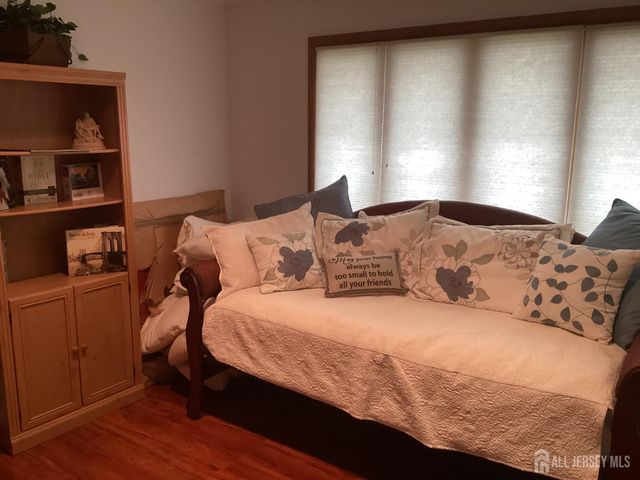 41 Faith Lane, Matawan, NJ 07747