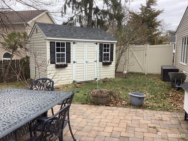 41 Faith Lane, Matawan, NJ 07747