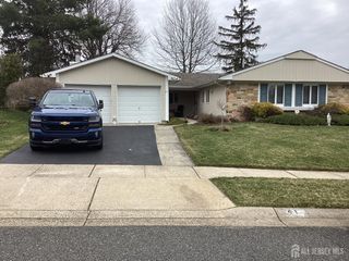 41 Faith Lane, Matawan, NJ 07747